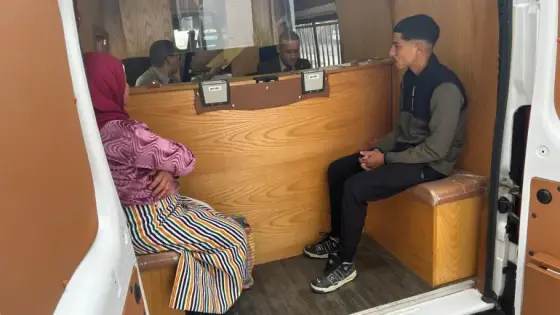 إقبال كثيف على حملة تجديد الوثائق التعريفية لفائدة المواطنين القاطنين بالمناطق النائية بإقليم الحسيمة