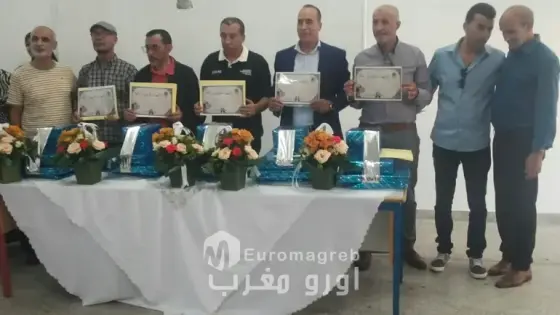 وفاءً لفرسان التبشير بالنور.. ثانوية “الشريف الإدريسي التقنية” بآسفي تحتفي بروادها الأحالة على التقاعد في ليلة امزجت فيها لوعة الفراق ببهجة العطاء المؤسس