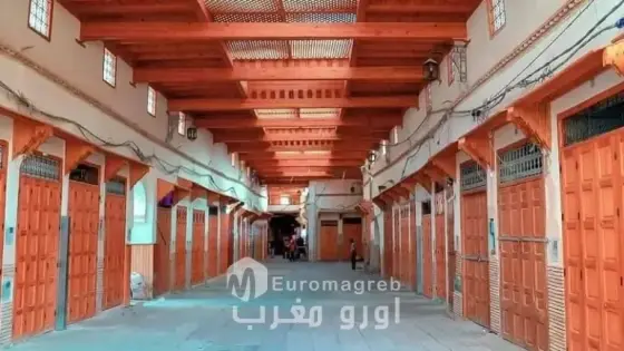تجار قبة السوق بتازة يطالبون بتسريع إعادة التأهيل بعد أشهر من الحريق