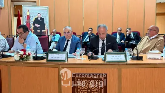 مجلس جهة مراكش آسفي يناقش تثنية طريق مراكش–أمزميز ومشاريع تنموية خلال دورة يوليوز