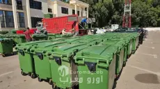 السعيدية تعزز منظومة النظافة بحاويات جديدة استعدادًا لذروة الموسم الصيفي