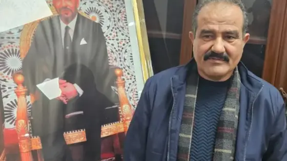 زلزال سياسي بأم عزة… استقالة السليماني تربك المشهد المحلي وتدخل الجماعة مرحلة الغموض