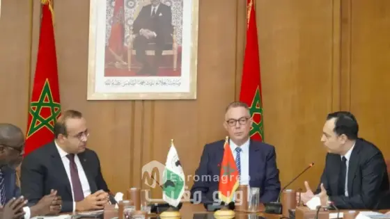 المغرب والبنك الإفريقي للتنمية يوقعان اتفاقيتي تمويل بقيمة 405 ملايين أورو من أجل تثمين الرأسمال البشري وتحديث البنيات التحتية السككية