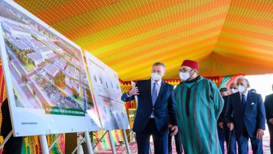 SM le Roi préside la cérémonie de lancement des travaux de réalisation à Benslimane d’une usine de fabrication de vaccins anti Covid-19 et autres vaccins