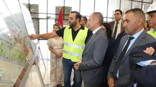 وزير الصحة يتفقد مشروع بناء المركز الاستشفائي الجامعي بالعيون ويطلع على سير عمل مؤسسات صحية ومشاريع بالجهة