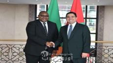 *La República de Zambia, a través de su ministro de Asuntos Exteriores, Mulambo Haimbi, renovó este jueves en Rabat su apoyo a la Soberanía de Marruecos sobre su Sáhara, así como al plan de Autonomía*.