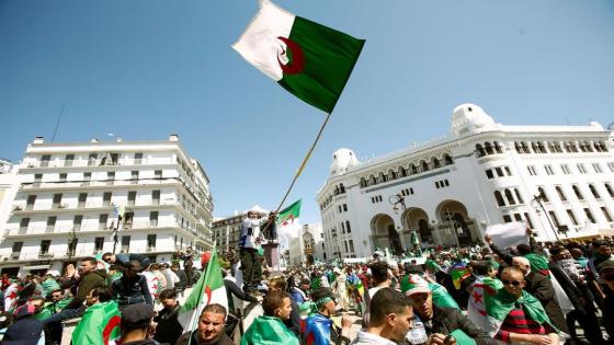 dimanche soir sur M6 Enquête Exclusive” intitulé “L’Algérie, le pays de toutes les révoltes”.