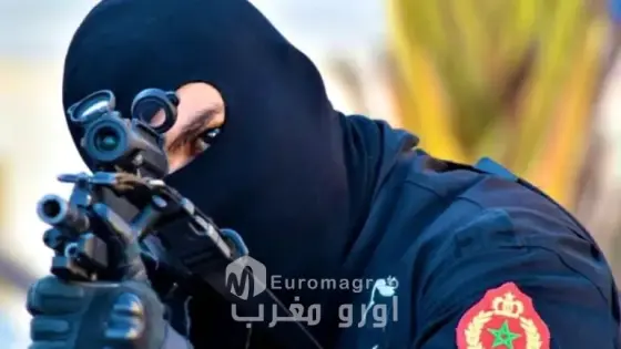 الخميسات موظف شرطة يطلق رصاصة تحذيرية لتحييد خطر شخص في حالة سكر ويحوز سلاحاً أبيض