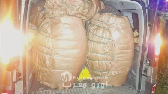 الحسيمة.. الدرك الملكي يحجز سيارة رباعية الدفع محملة بـ100 غرام من مخدر الكوكايين