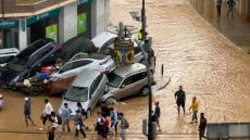 المغرب يشارك في جنازة رسمية لتكريم ضحايا فيضانات إسبانيا