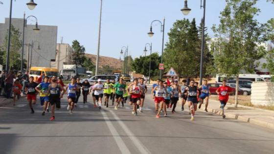 الحسيمة.. آيت قمرة تحتفل بعيد الشباب المجيد بتنظيم النسخة الثانية للسباق على الطريق