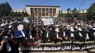 فيدرالية جمعيات المحامين الشباب تصعّد ضد قانون المحاماة وتدعو إلى مواصلة التوقف عن الخدمات المهنية
