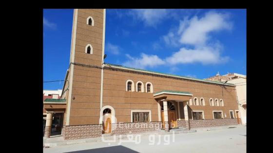 وسط استحسان الساكنة.. قائد الملحقة الادارية 8 يقود حملة لإزالة الفوضى واحتلال الملك العام والخاص بالناظور